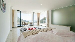 Villa | 2 soverom, skrivebord, strykejern/-brett og wi-fi (inkludert)