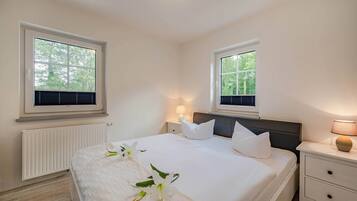 2 Schlafzimmer, Bügeleisen/Bügelbrett, kostenloses WLAN