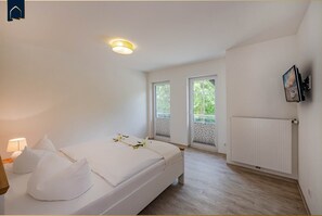 2 Schlafzimmer, Bügeleisen/Bügelbrett, kostenloses WLAN