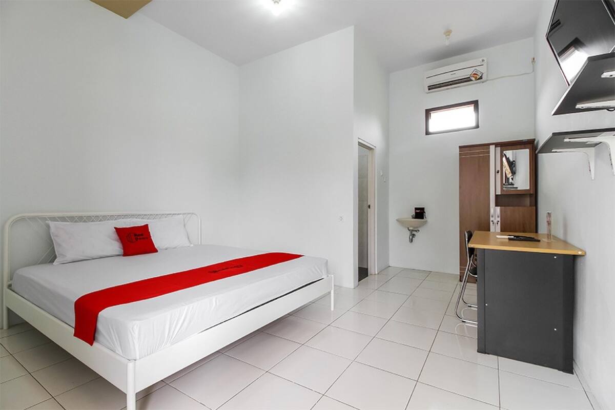 Bureau, Wi-Fi gratuit, draps fournis