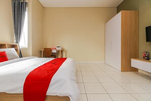 Kamar Double | Meja kerja, Wi-Fi gratis, dan seprai linen