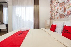 Chambre double | Bureau, accĂšs au Wi-Fi (inclus), literie fournie