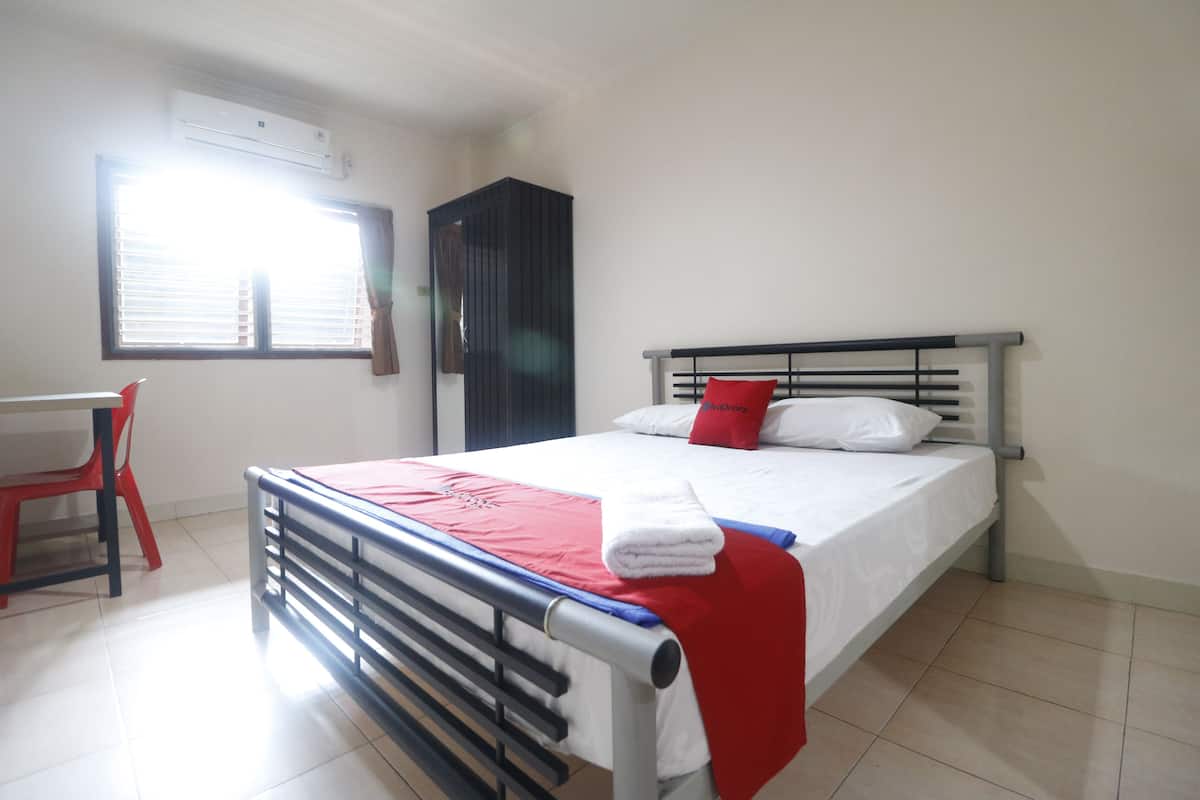 Habitación doble | Escritorio, wifi gratis y ropa de cama