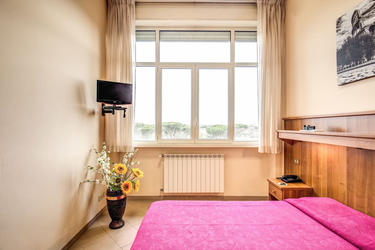 Down comforters, desk, cribs (surcharge), WiFi (free)