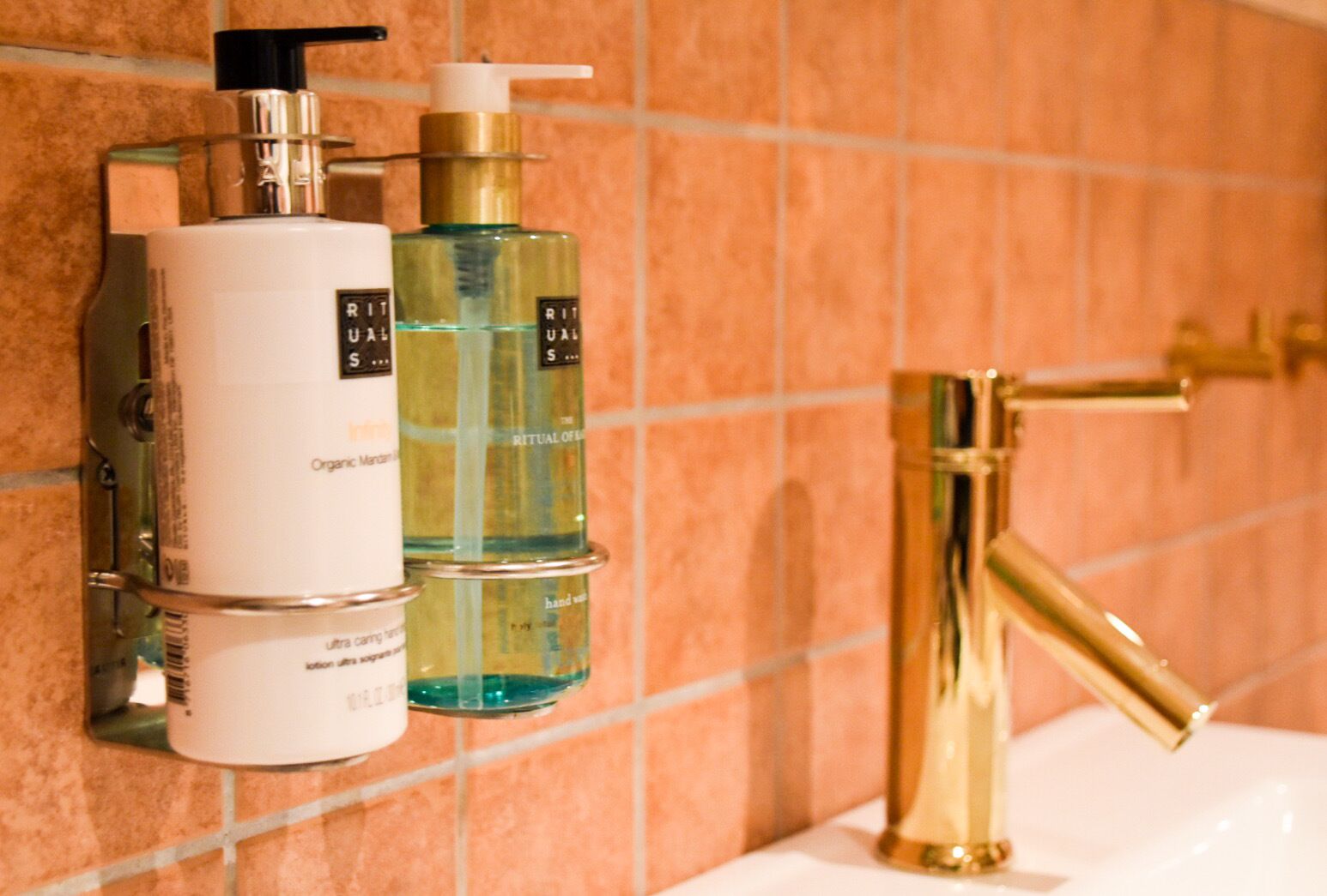 deluxe studio suite | bathroom amenities | free toiletries, hair dryer, bathrobes, slippers