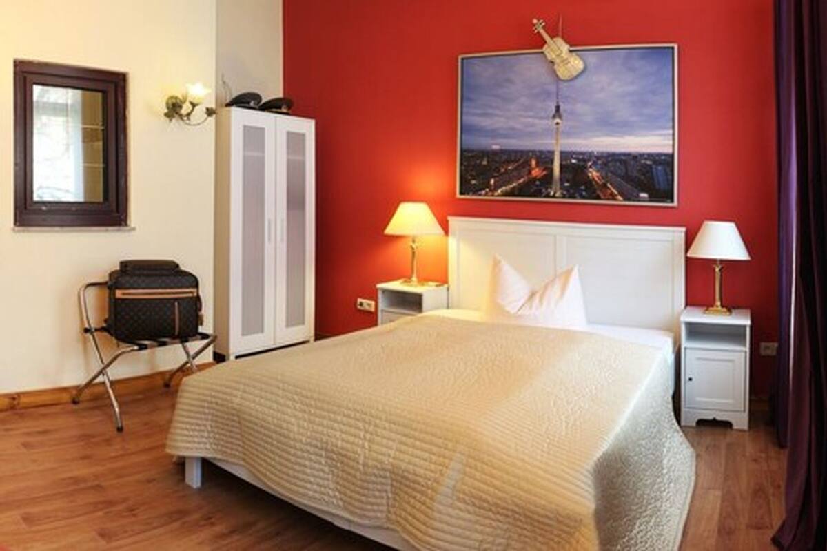 Comfort Single Room | Minibar, desk, laptop workspace, cots/infant beds