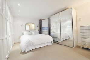 Classic Apartment, 2 Queen Beds, Non Smoking, City View | 2 bedrooms, iron/ironing board, free WiFi, bed sheets