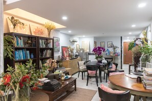 Interior - RedDoorz near Saigon Zoo (Ho Chi Minh City)
