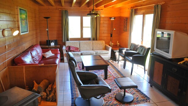 Rumah Comfort, 4 kamar tidur | Area keluarga | TV layar datar, perapian, dan pemutar DVD