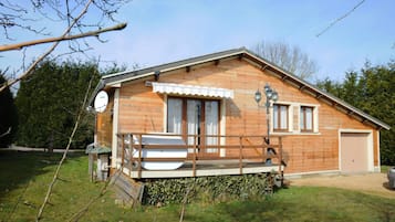 Comfort-Chalet, 2 Schlafzimmer | Terrasse/Patio