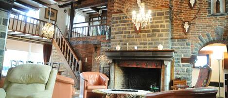 Comfort House, 3 Bedrooms | Living area | TV