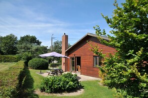 Exterior - Bout de Rue (Somme-Leuze)