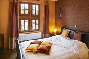 Cots/infant beds, free WiFi - Château-Ferme de Pondrôme (Beauraing)