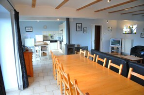 舒适村舍, 3 间卧室 | 客房内用餐