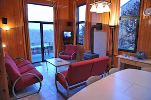 Comfort House, 3 Bedrooms | Living area