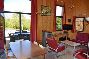 Comfort House, 3 Bedrooms | Living area