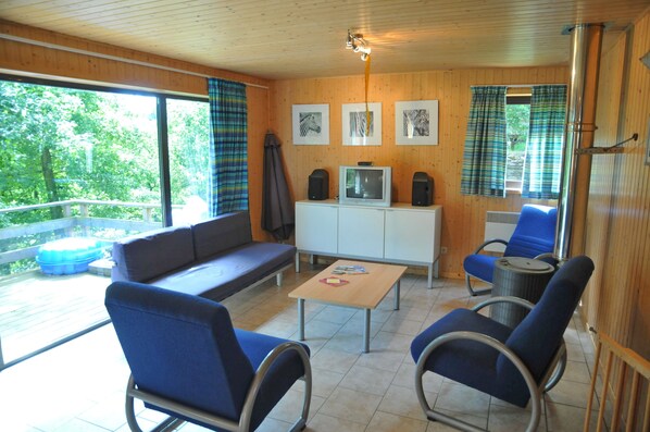 Comfort House, 3 Bedrooms | Living room