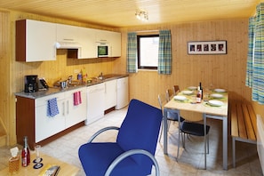 Comfort House, 3 Bedrooms | Private kitchen