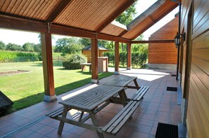Comfort House, 4 Bedrooms | Terrace/patio