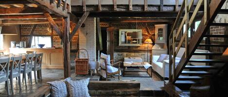 Comfort cottage, 5 slaapkamers | Woonruimte | Televisie