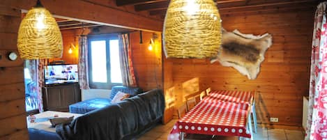 Alpehytte – comfort, 3 soverom | Spiseområde på rommet