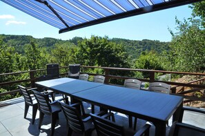 Comfort Chalet, 5 Bedrooms | Terrace/patio