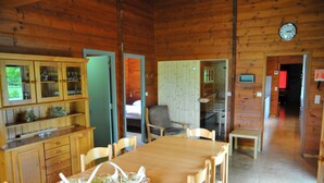 Alpehytte – comfort, 4 soverom | Spiseområde på rommet