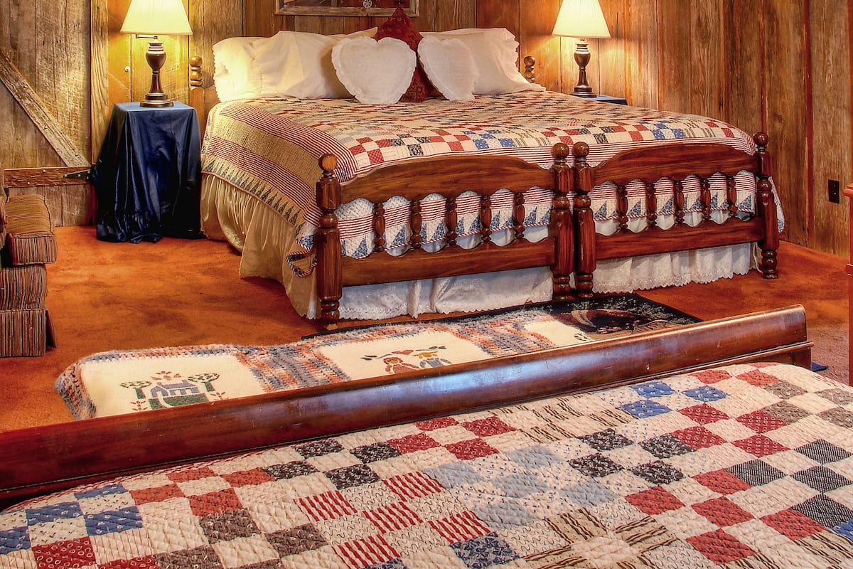 Honeymoon Room, Multiple Beds, Non Smoking (Hillside Hideaway) | Premium bedding, individually furnished, laptop workspace