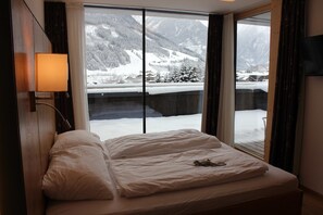 Panoramic Penthouse, Multiple Beds, Non Smoking | 3 bedrooms, individually decorated, blackout drapes, iron/ironing board - Apartment am Sonnenhang - TOP 9 (Neukirchen am Grossvenediger)