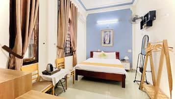 Double Room | Desk, free WiFi