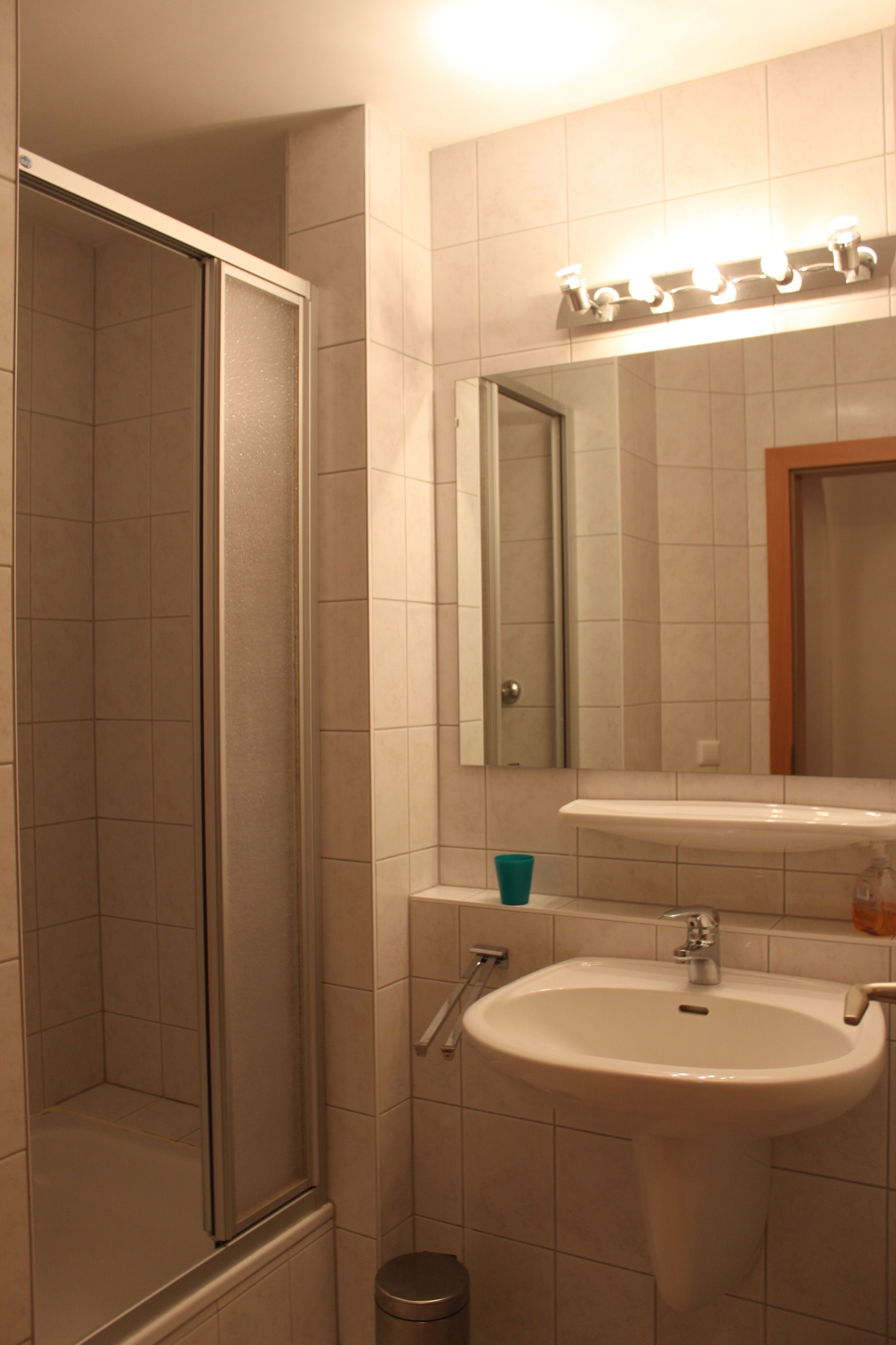 Apartment, Multiple Beds (54) | Bathroom | Shower, towels