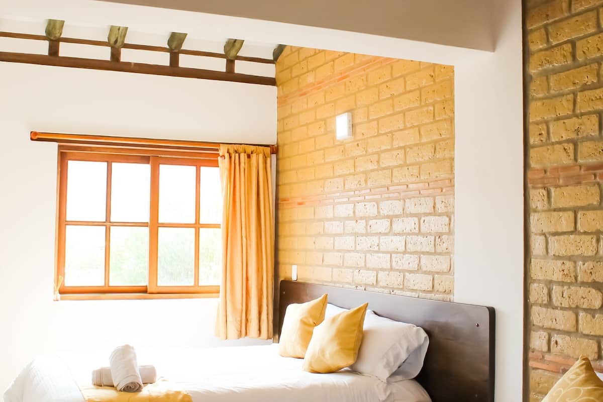 triple room | 1 bedroom, premium bedding, desk, iron/ironing board