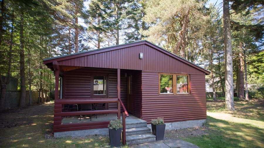Invercauld Lodges