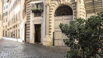 Entrada de la propiedad