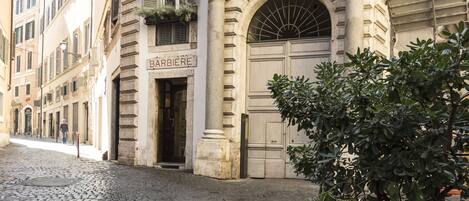 Entrée de l’hébergement