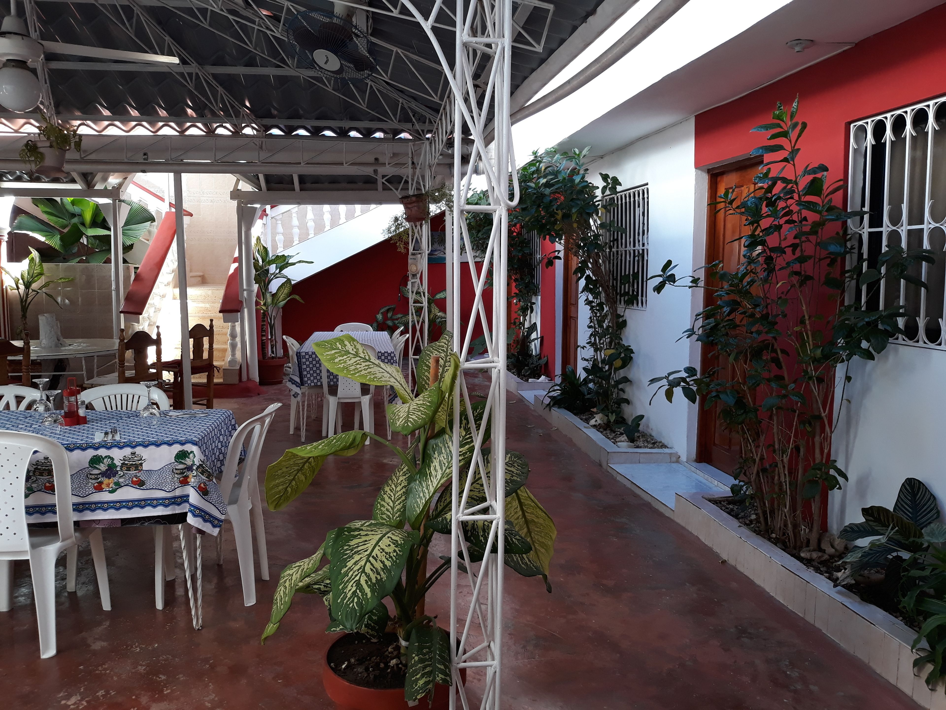 Tägliches einheimisches Frühstück (5 USD pro Person)