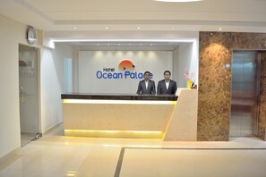 Reception - Hotel Ocean Palace (Cox's Bazar)