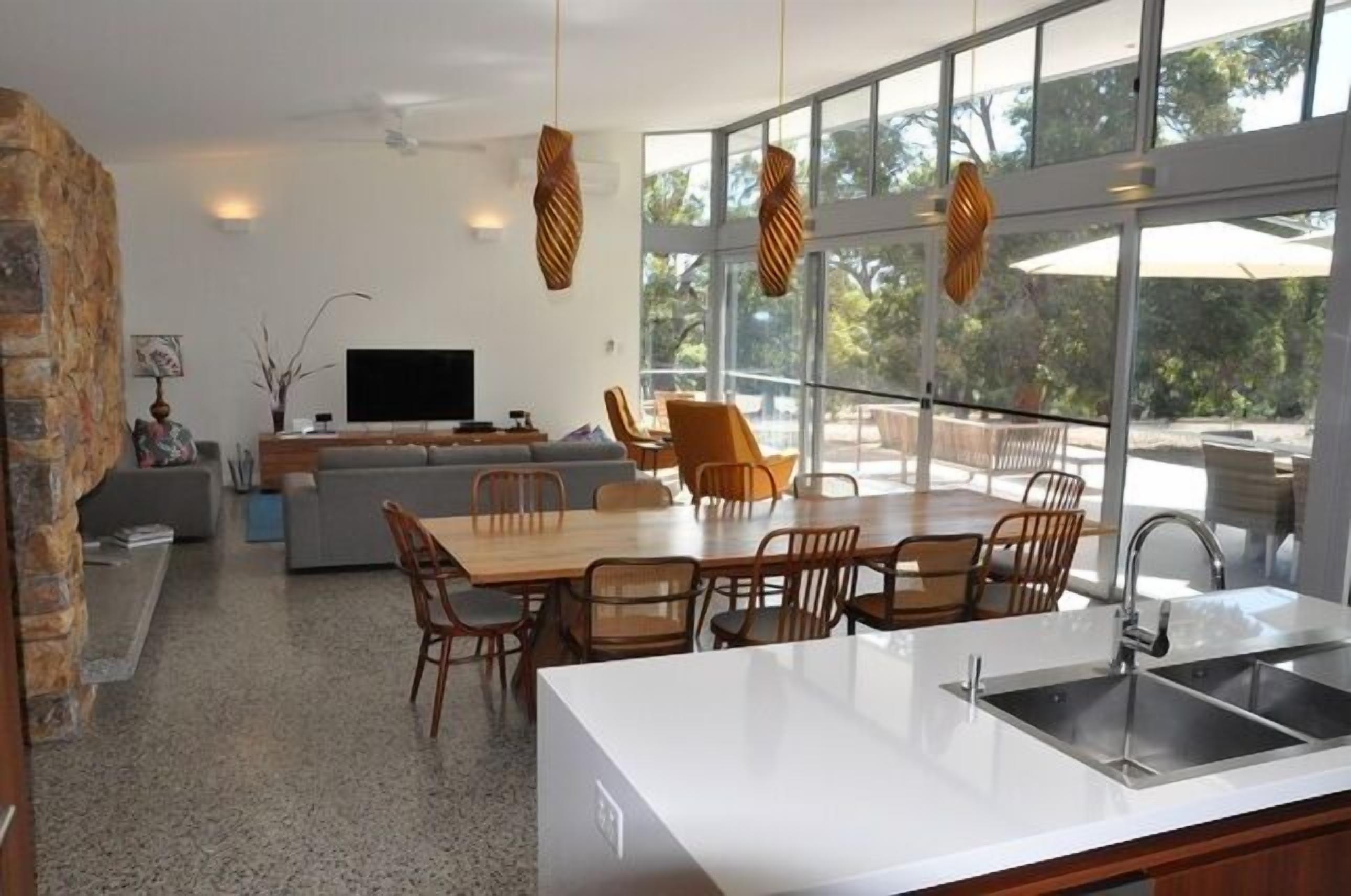 Naturally Kinfauns -  Close to nature Yallingup — image 2