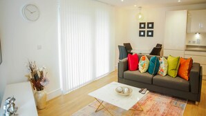 Lobby - Executive 2 Bed Apartment (London)