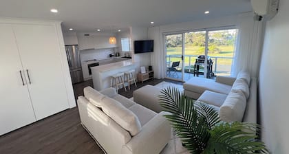 Plad's Ulladulla - Vistas al puerto y al océano Pacífico