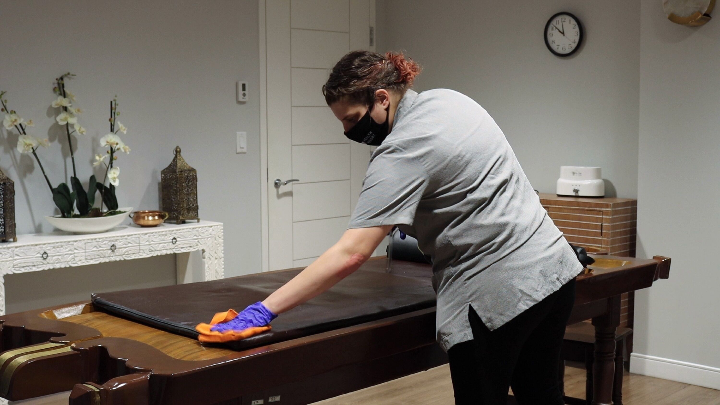 Couples treatment rooms, sauna, hot tub, steam room, body treatments