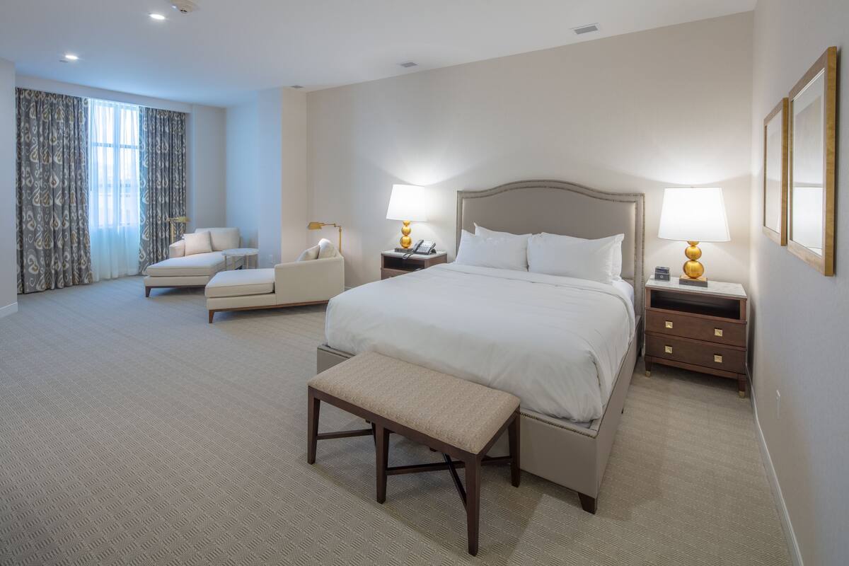 Premium bedding, pillowtop beds, in-room safe, desk