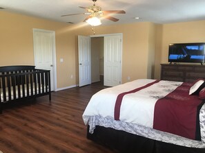 7 bedrooms, iron/ironing board, free WiFi, bed sheets