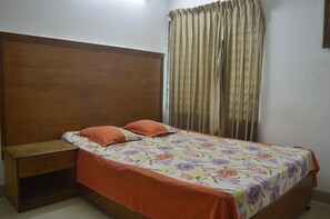 Apartamento luxo, 3 quartos, cozinha, vista para a cidade | 2 quartos, roupas de cama premium, individualmente decorados