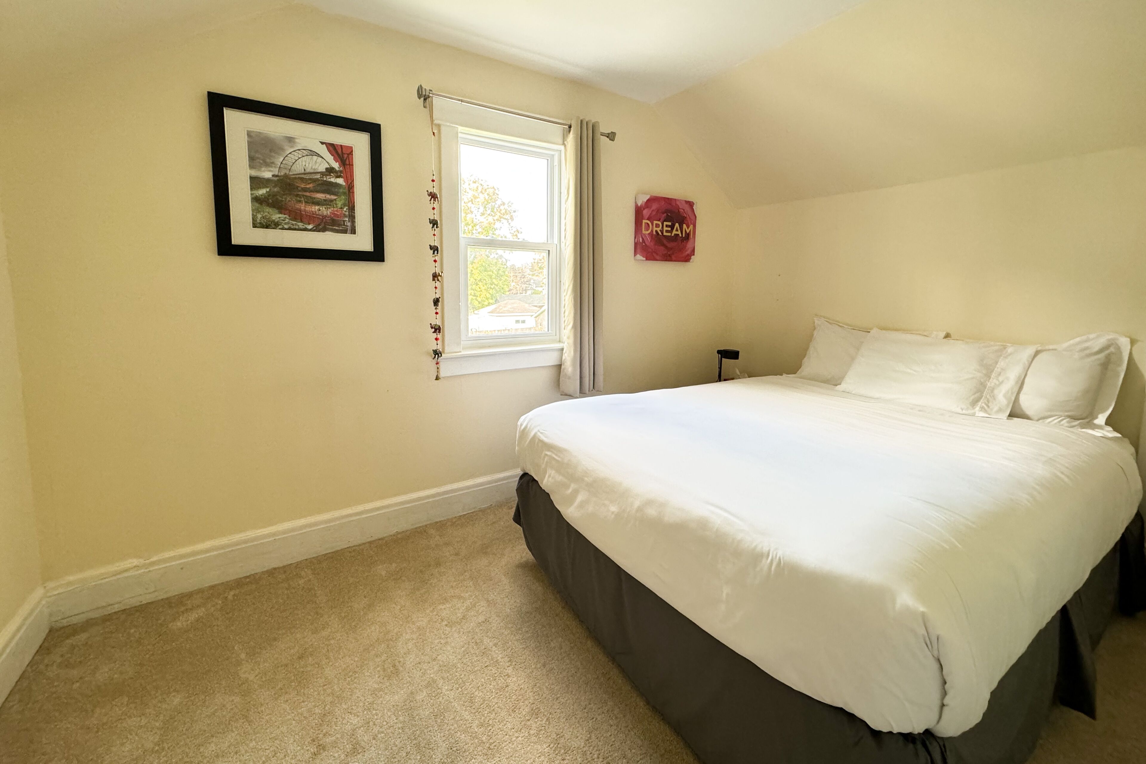3 chambres, fer et planche à repasser, Wi-Fi gratuit, draps fournis
