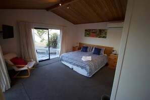 6 chambres, fer et planche à repasser, lit parapluie, Wi-Fi gratuit