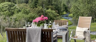 Privat familievennlig hjem med en flott beliggenhet, nær store attraksjoner. 