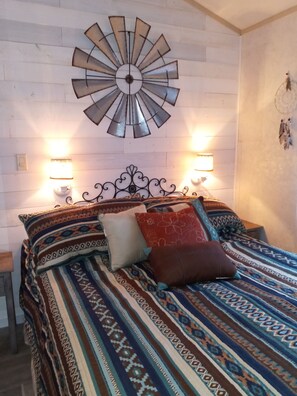 1 chambre, fer et planche à repasser, Wi-Fi gratuit, draps fournis