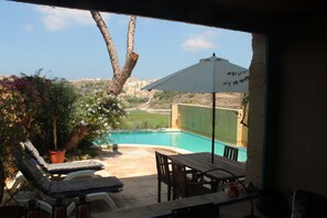Outdoor pool - Farmhouse with Own Private Pool Full of Character and Charm (Munxar)