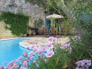 Outdoor pool - Farmhouse with Own Private Pool Full of Character and Charm (Munxar)